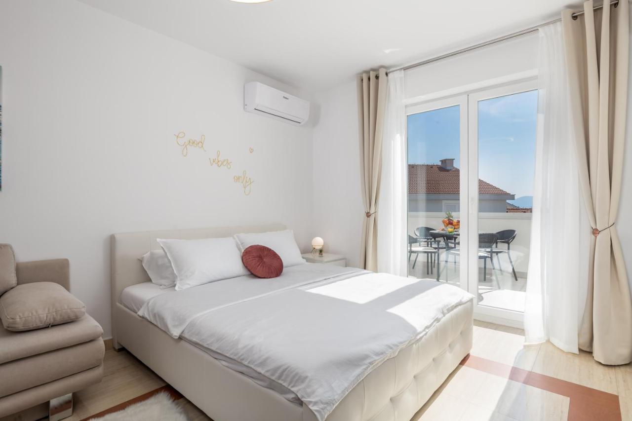 Luxury Studio Apartment Honeymoon Селце Екстериор снимка