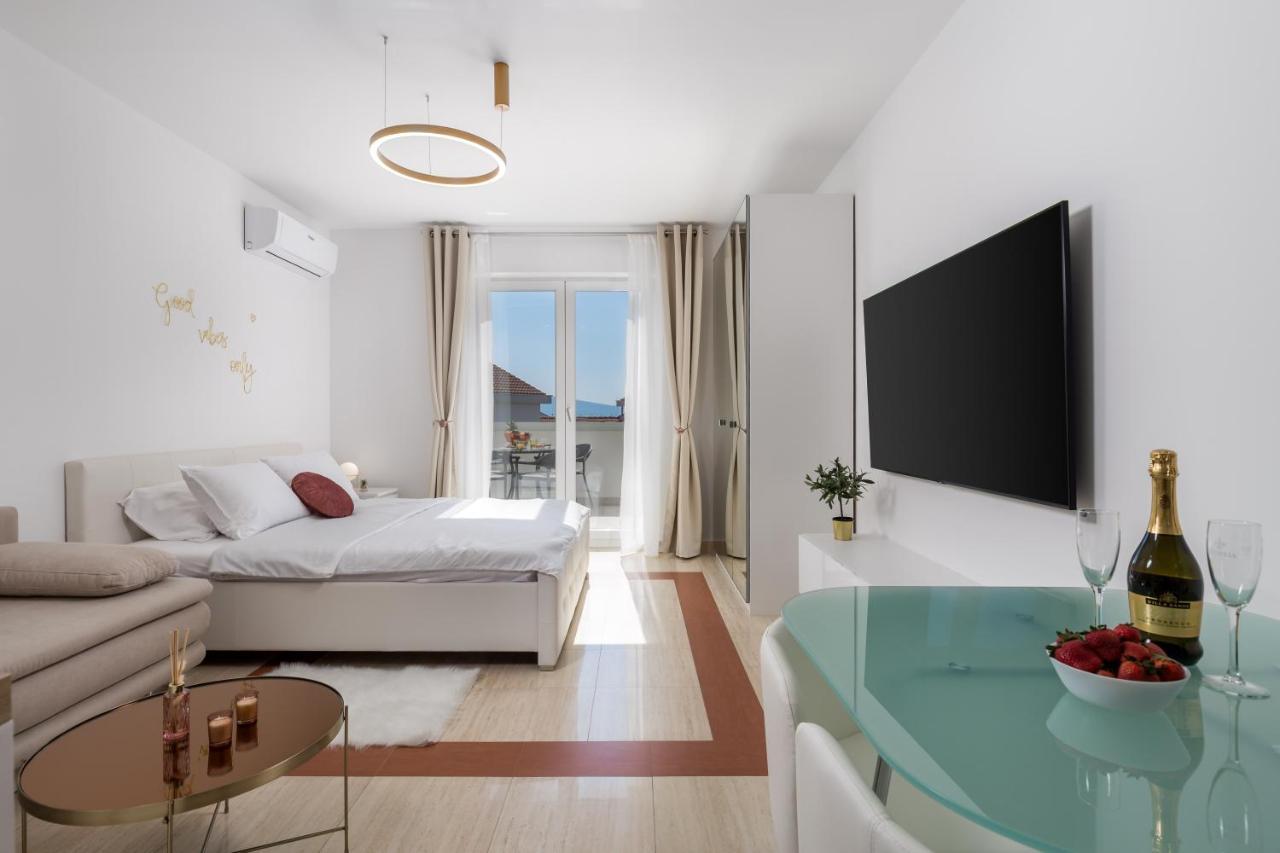 Luxury Studio Apartment Honeymoon Селце Екстериор снимка
